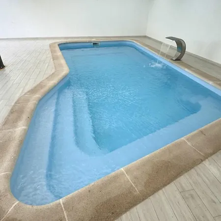 Casa Da Praia, Piscina A Sal, Aquecida E Coberta -praia Da * Barra