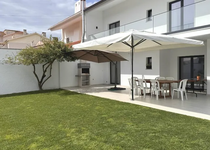 Casa vacanze Casa Da Praia, Piscina A Sal, Aquecida E Coberta -praia Da *